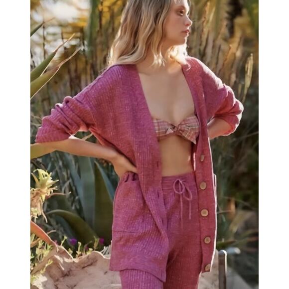 Free People Beach Oversized Cardigan Sweater Size XS V-Neck Pockets Cozy Boho - Picture 1 of 10